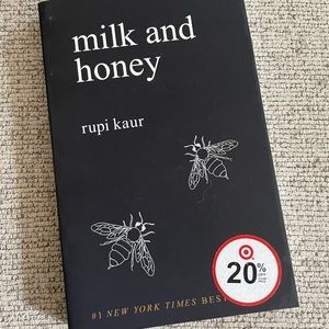 Milk and Honey by Rupi Kaur Paperback Book EUC